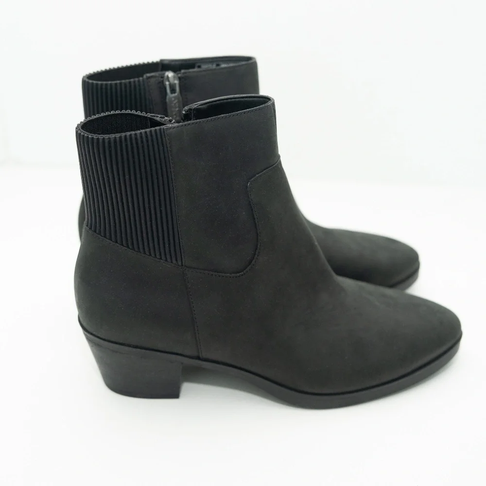 Vionic  - Shantelle Ankle Boots —‎ 11 Wide Width